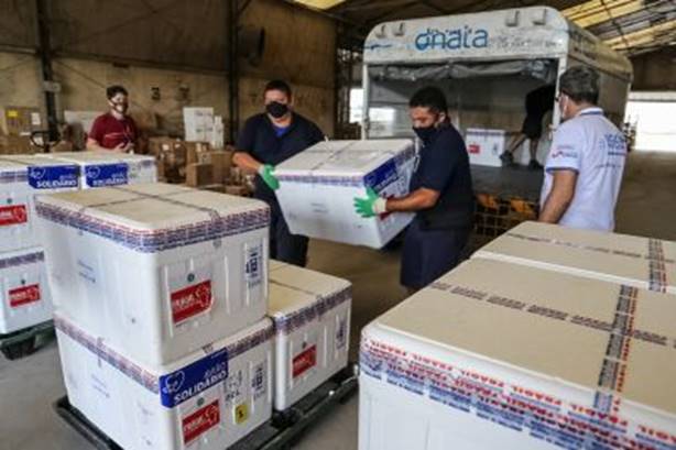 Pará recebe CoronaVac/Sinovac e Janssen e alcança 4 milhões de vacinas contra Covid-19 Pará recebe CoronaVac/Sinovac e Janssen e alcança 4 milhões de vacinas contra Covid-19