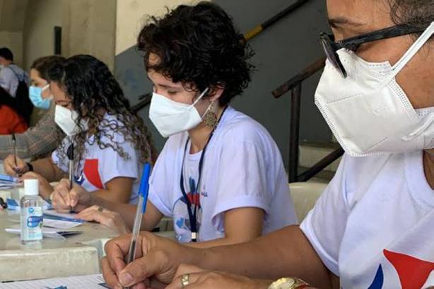 Governo do Pará mantém suporte técnico para acelerar vacinação contra Covid-19 em Belém Governo do Pará mantém suporte técnico para acelerar vacinação contra Covid-19 em Belém