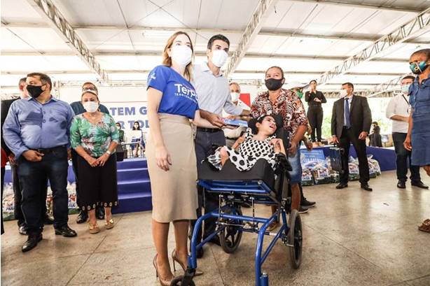 Estado garante assistência e garantia de direitos às pessoas com deficiência Estado garante assistência e garantia de direitos às pessoas com deficiência