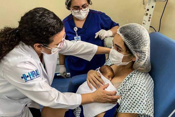 Em 2 anos de inauguração, quase seis mil crianças já nasceram no Abelardo Santos Em 2 anos de inauguração, quase seis mil crianças já nasceram no Abelardo Santos