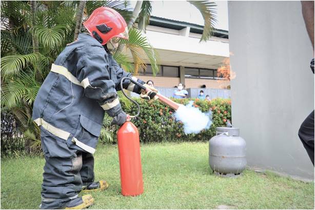 Hospital Metropolitano de Urgência promove simulado de incêndio e abandono de prédio Hospital Metropolitano de Urgência promove simulado de incêndio e abandono de prédio