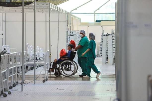 Profissionais relatam sensação de dever cumprido após término da operação do Hospital de Campanha Profissionais relatam sensação de dever cumprido após término da operação do Hospital de Campanha