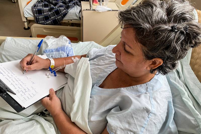 Pacientes escrevem cartas para homenagear médicos no dia dedicado a esse profissional Pacientes escrevem cartas para homenagear médicos no dia dedicado a esse profissional