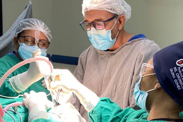 Hospital Regional do Tapajós realiza cirurgia inédita no sudoeste do Pará Hospital Regional do Tapajós realiza cirurgia inédita no sudoeste do Pará