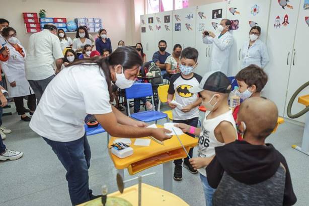 Crianças da Classe Hospitalar do Oncológico Infantil voltam às aulas Crianças da Classe Hospitalar do Oncológico Infantil voltam às aulas