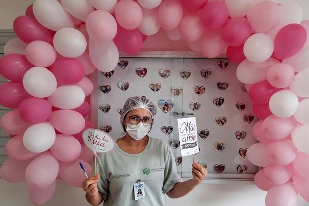 HRPC antecipa homenagem pelo Dia das Mães às usuárias, acompanhantes e colaboradoras HRPC antecipa homenagem pelo Dia das Mães às usuárias, acompanhantes e colaboradoras
