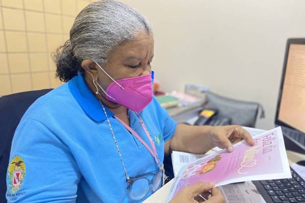 Hospital Metropolitano promove entrega de cartas de filhos às mães Hospital Metropolitano promove entrega de cartas de filhos às mães
