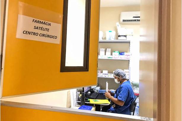 Agilidade na distribuição de medicamentos beneficia pacientes no Hospital de Tailândia Agilidade na distribuição de medicamentos beneficia pacientes no Hospital de Tailândia