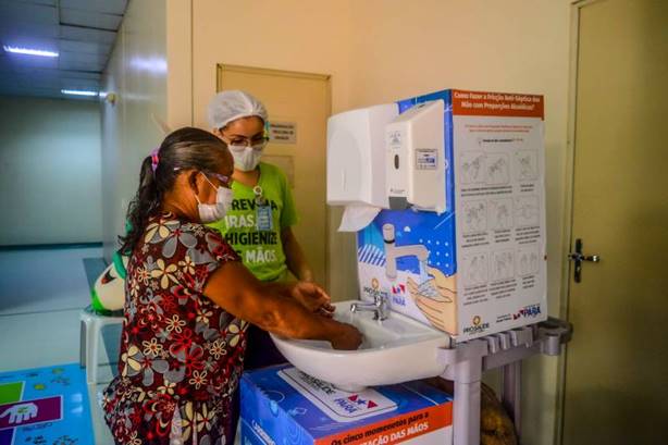Campanha incentiva higienização das mãos nos Hospitais Regionais Campanha incentiva higienização das mãos nos Hospitais Regionais