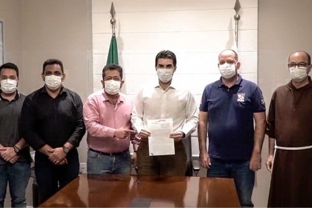 Governo do Estado renova convênio com barco hospital Papa Francisco Governo do Estado renova convênio com barco hospital Papa Francisco