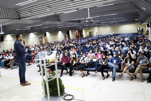 Simpósio quer integrar os setores de controle de infecção hospitalar e segurança dos pacientes Simpósio quer integrar os setores de controle de infecção hospitalar e segurança dos pacientes