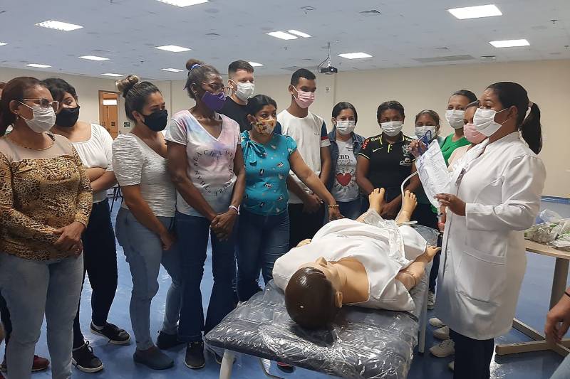Hospital Abelardo Santos conclui a primeira turma do curso de cuidador de idosos Hospital Abelardo Santos conclui a primeira turma do curso de cuidador de idosos