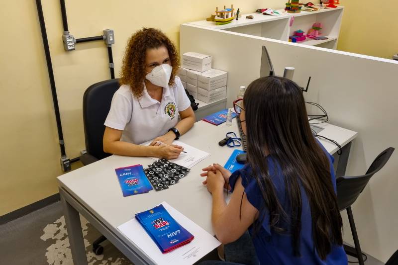 Sespa promove ação de combate ao HIV e outras infecções sexualmente transmissíveis Sespa promove ação de combate ao HIV e outras infecções sexualmente transmissíveis