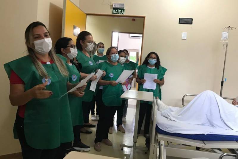 Hospital Geral de Tailândia organiza coral de ano novo para usuários e colaboradores Hospital Geral de Tailândia organiza coral de ano novo para usuários e colaboradores