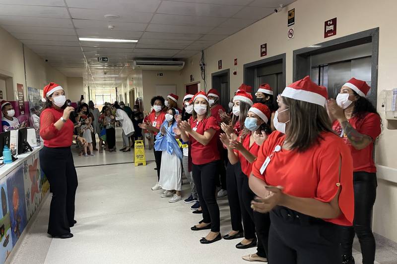 Coral de Natal ecoa o som do aconchego pelo Hospital Oncológico Infantil Coral de Natal ecoa o som do aconchego pelo Hospital Oncológico Infantil