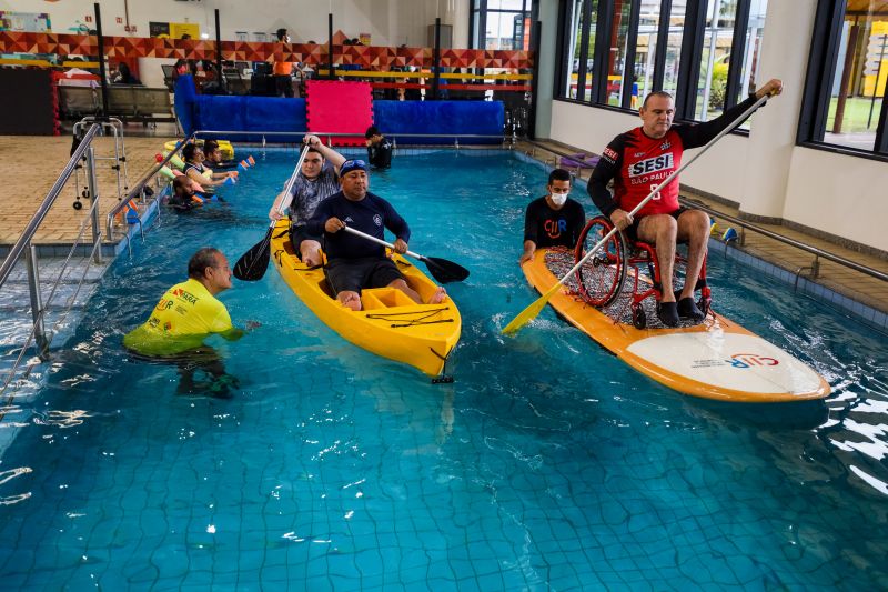 Canoagem adaptada é terapia para o corpo e a mente de pessoas com deficiência Canoagem adaptada é terapia para o corpo e a mente de pessoas com deficiência