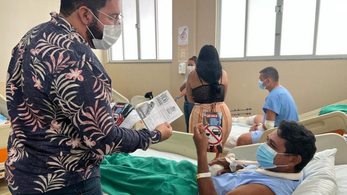Ação no Hospital Galileu alerta para os cuidados com a saúde mental Ação no Hospital Galileu alerta para os cuidados com a saúde mental