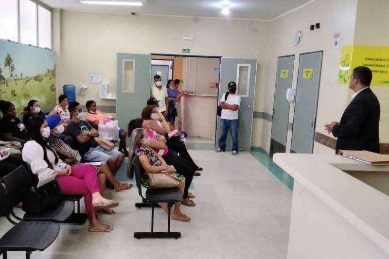 ‘Bloco do Jean Bitar’ passa com alegria e informação sobre prevenção a várias doenças ‘Bloco do Jean Bitar’ passa com alegria e informação sobre prevenção a várias doenças