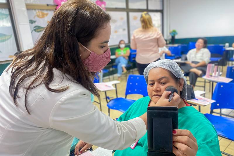 Hospital Metropolitano realiza ‘Momento do Autocuidado’ para funcionárias Hospital Metropolitano realiza ‘Momento do Autocuidado’ para funcionárias