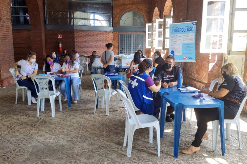 Sespa promove ação de combate a tuberculose na Feira do Ver-o-Peso Sespa promove ação de combate a tuberculose na Feira do Ver-o-Peso