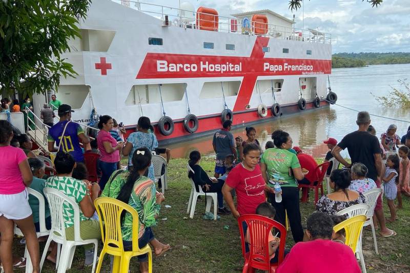 Projeto do Barco Hospital Papa Francisco chega a 70 expedições realizadas Projeto do Barco Hospital Papa Francisco chega a 70 expedições realizadas