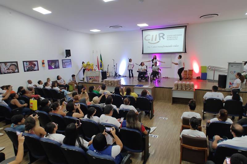 CIIR realiza programação de aniversário junto a reabilitandos e colaboradores CIIR realiza programação de aniversário junto a reabilitandos e colaboradores