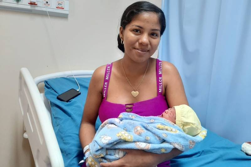 Mãe que teve filho em balsa recebe alta do Hospital Regional Abelardo Santos Mãe que teve filho em balsa recebe alta do Hospital Regional Abelardo Santos