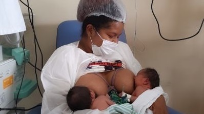 Hospital Abelardo Santos reforça importância da amamentação nos cuidados dos bebês prematuros Hospital Abelardo Santos reforça importância da amamentação nos cuidados dos bebês prematuros