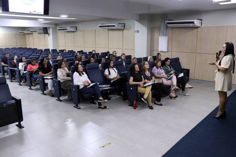 Coordenação Estadual de Nutrição promove curso de capacitação para servidores Coordenação Estadual de Nutrição promove curso de capacitação para servidores