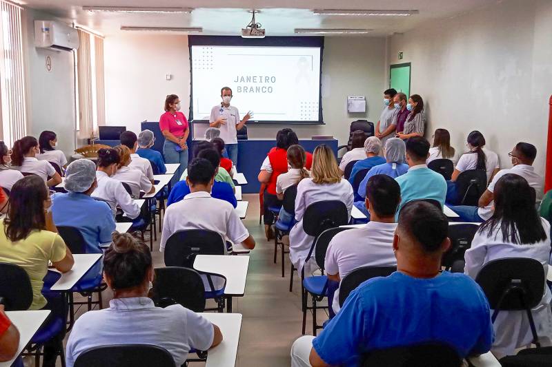 Profissionais do Hospital Regional do Sudeste do Pará participam de palestras sobre saúde mental Profissionais do Hospital Regional do Sudeste do Pará participam de palestras sobre saúde mental
