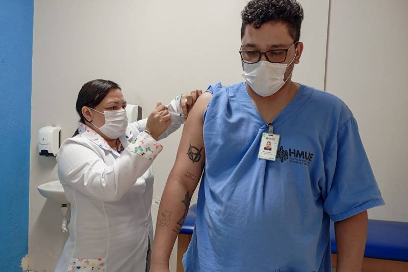 Hospital Metropolitano vacina mais de 900 profissionais contra o vírus Influenza Hospital Metropolitano vacina mais de 900 profissionais contra o vírus Influenza