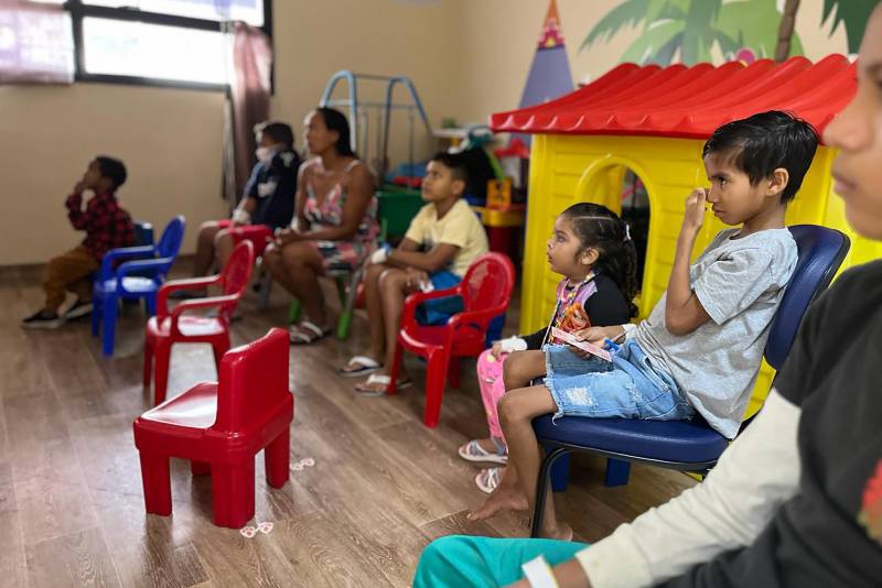 Crianças internadas no Hospital Abelardo Santos participam de programação sobre autismo Crianças internadas no Hospital Abelardo Santos participam de programação sobre autismo