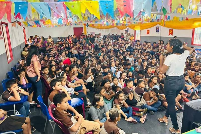 Sespa realiza ação sobre controle de verminoses em escolas de Muaná Sespa realiza ação sobre controle de verminoses em escolas de Muaná