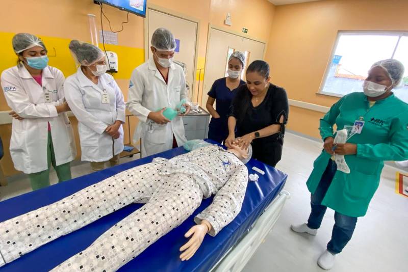 Hospital dos Caetés treina profissionais para aprimorar atendimentos a pacientes Hospital dos Caetés treina profissionais para aprimorar atendimentos a pacientes