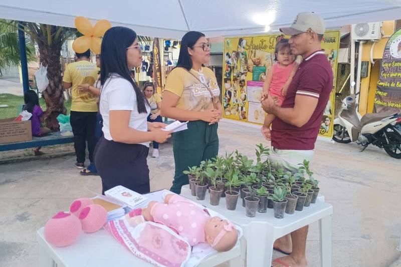 Hospital Regional do Marajó conscientiza sobre aleitamento materno em praça pública Hospital Regional do Marajó conscientiza sobre aleitamento materno em praça pública