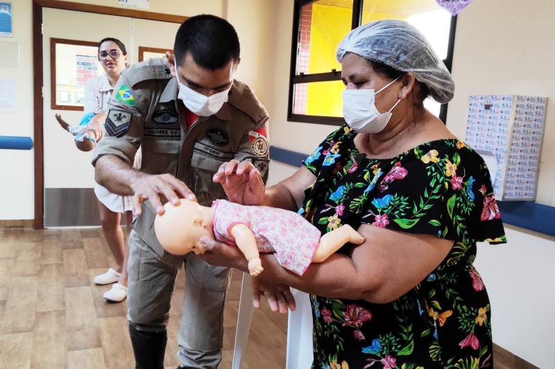 Hospital Regional do Tapajós promove ação para mães de recém-nascidos prematuros Hospital Regional do Tapajós promove ação para mães de recém-nascidos prematuros