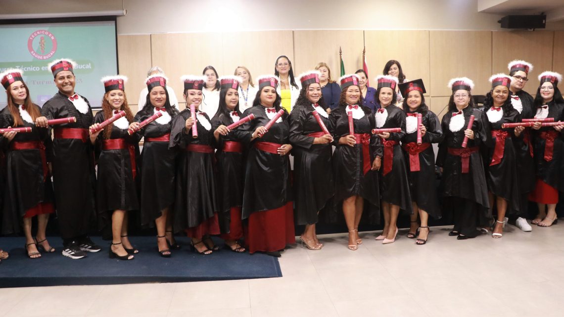 Formatura do Curso Técnico em Saúde Bucal na Sespa celebra qualificação profissional Formatura do Curso Técnico em Saúde Bucal na Sespa celebra qualificação profissional