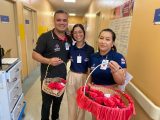 HRPC homenageia mães internadas com flores e mensagens de carinho