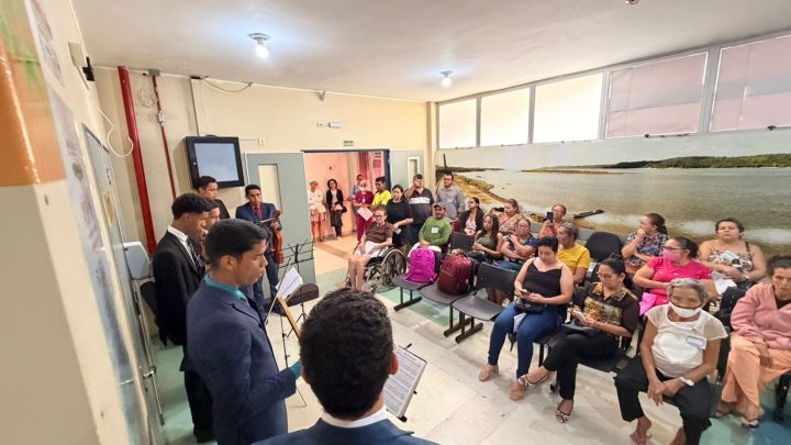 Música cristã emociona pacientes, acompanhantes e colaboradores da Unacon em Tucuruí
