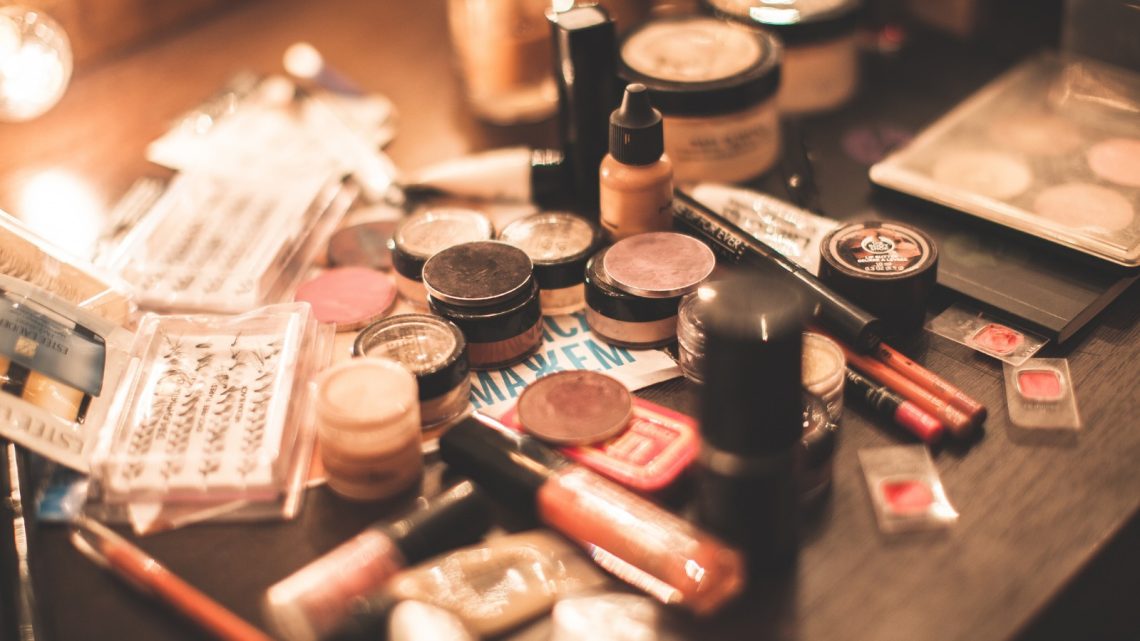 Cosméticos também exigem cuidados no veraneio