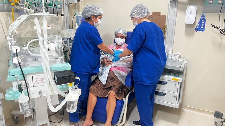 HRPM fortalece cuidado humanizado a mães e bebês de alto risco com o Método Canguru